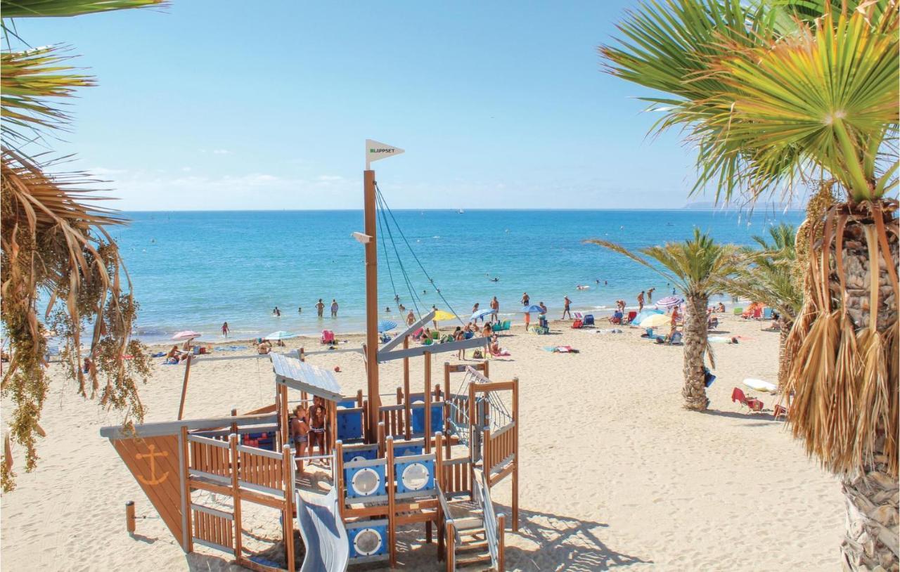 2 Bedroom Pet Friendly Apartment In Alicante Exterior photo